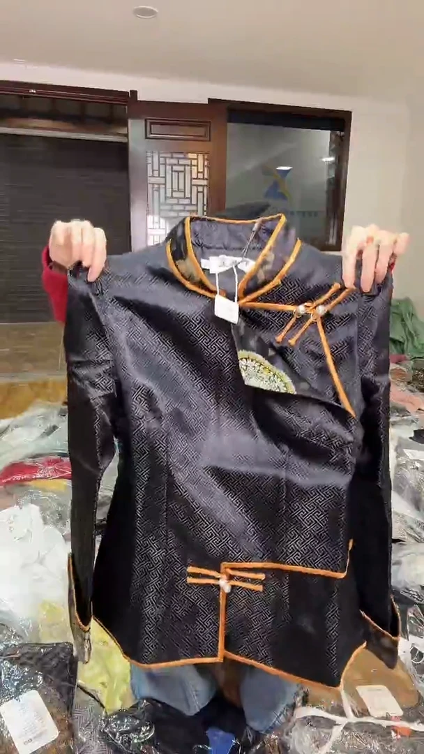 S码         95斤  外套