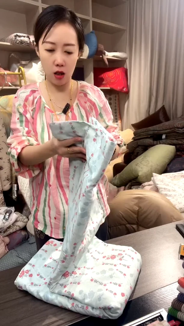 【闪购商品】100%棉碎花蓝色双人被套200*230