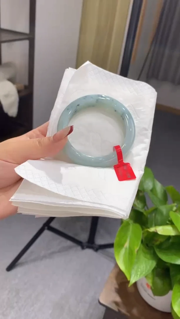 【闪购商品】翡翠手镯未镶嵌00008913