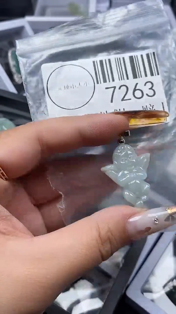 吊坠(不含链)未镶嵌翡翠7263