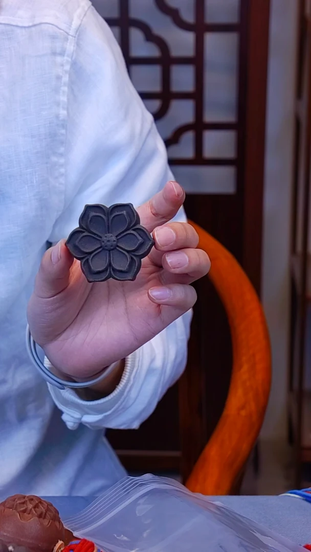 鱼*刺木易留香悦心六瓣莲花（浮力，瑕）