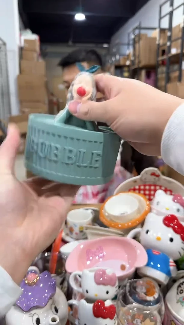 瓷片蓝色泡泡女孩烟灰缸