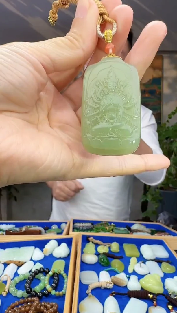 未镶嵌和田玉挂件拍一发一