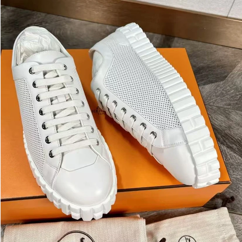 99新 Hermes/爱马仕 白色饼干底鞋 36