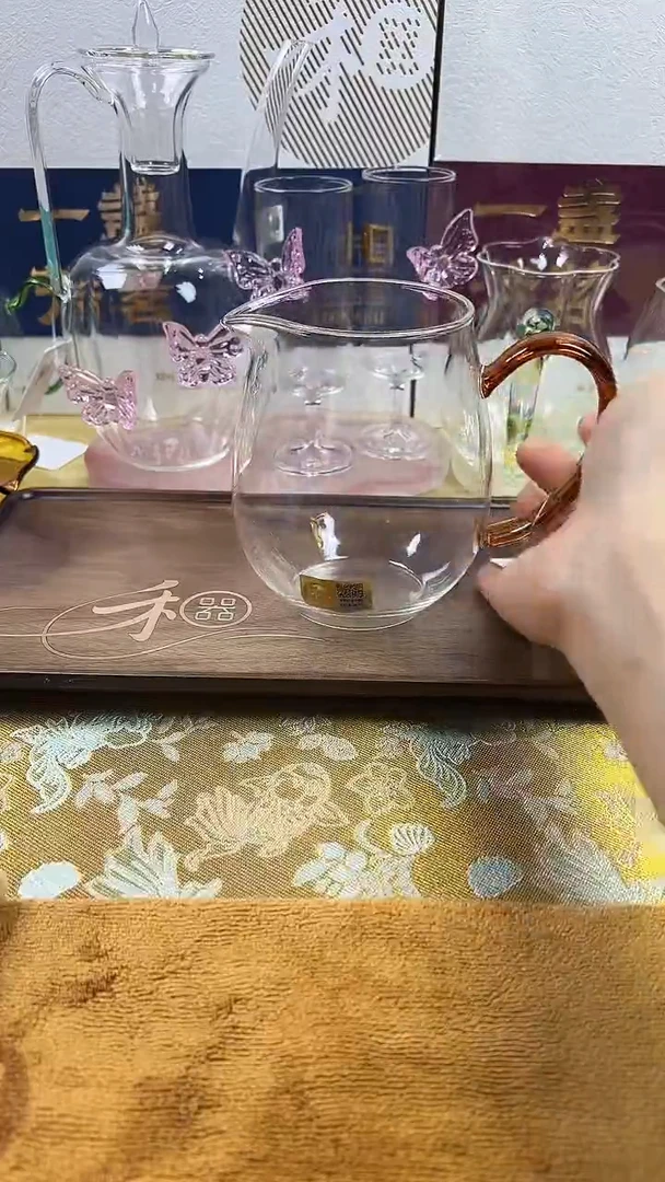 承颐茶海琥珀，，，，，