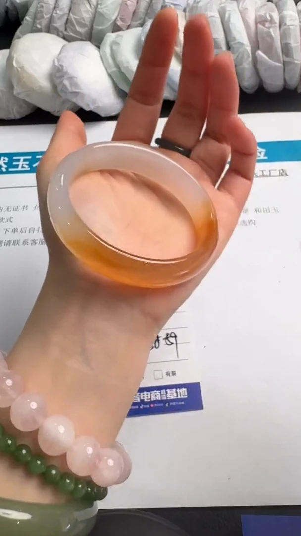 手镯玛瑙/玉髓未镶嵌065