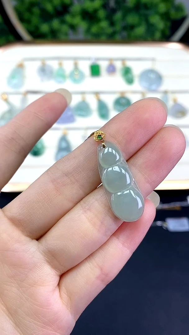 吊坠(不含链)18K金镶嵌翡翠豆子-@@CMT