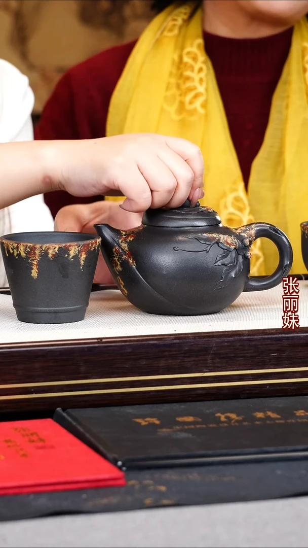 张丽妹宜兴原矿紫砂壶