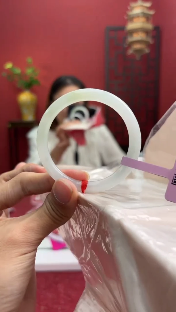未镶嵌手镯（圆镯）翡翠翡翠手镯15