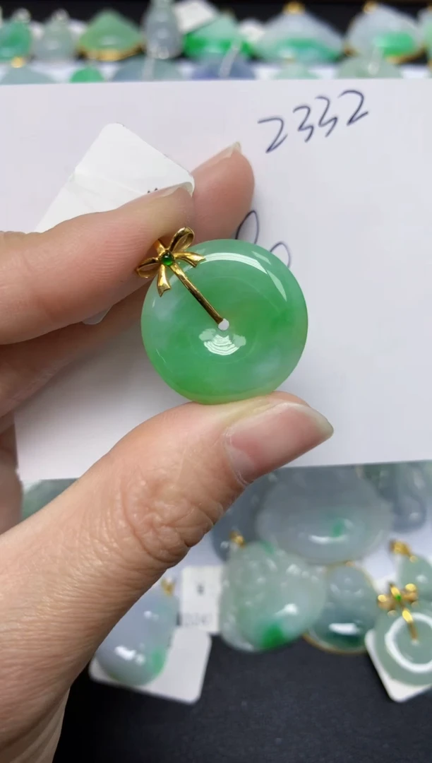 【闪购商品】翡翠颈饰18K金镶嵌 天然翡翠A货