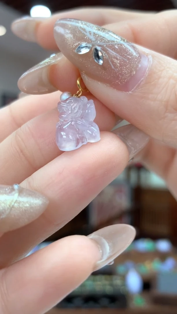 【闪购商品】翡翠吊坠(不含链)18K金镶嵌花仙子