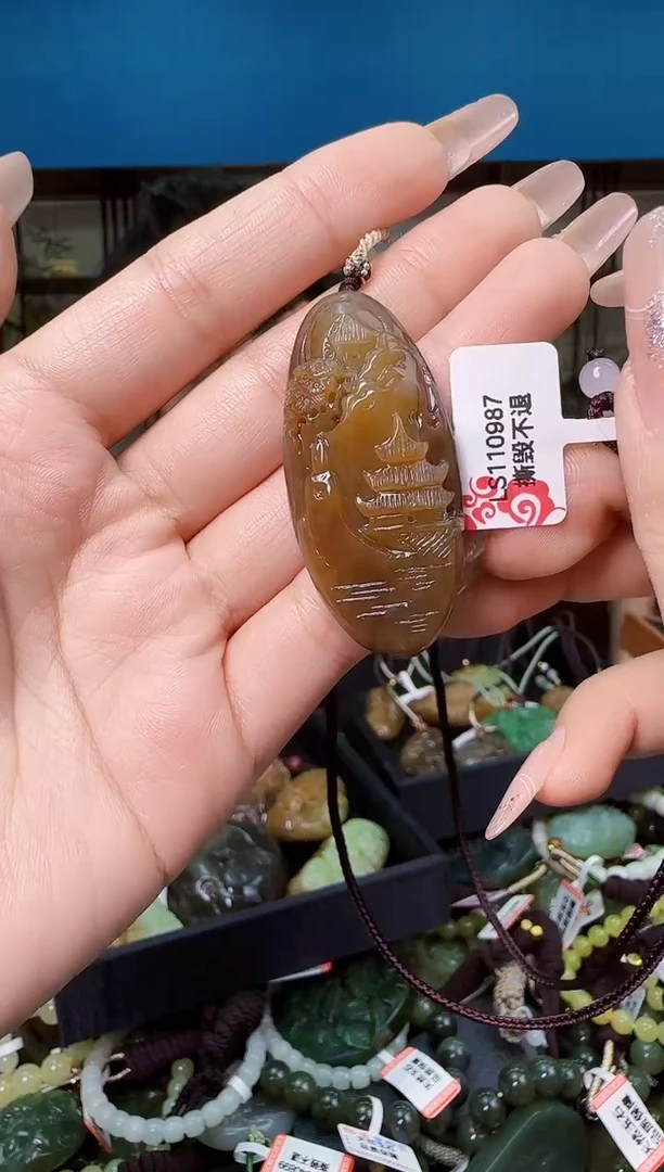 颈饰未镶嵌和田玉多样性发一