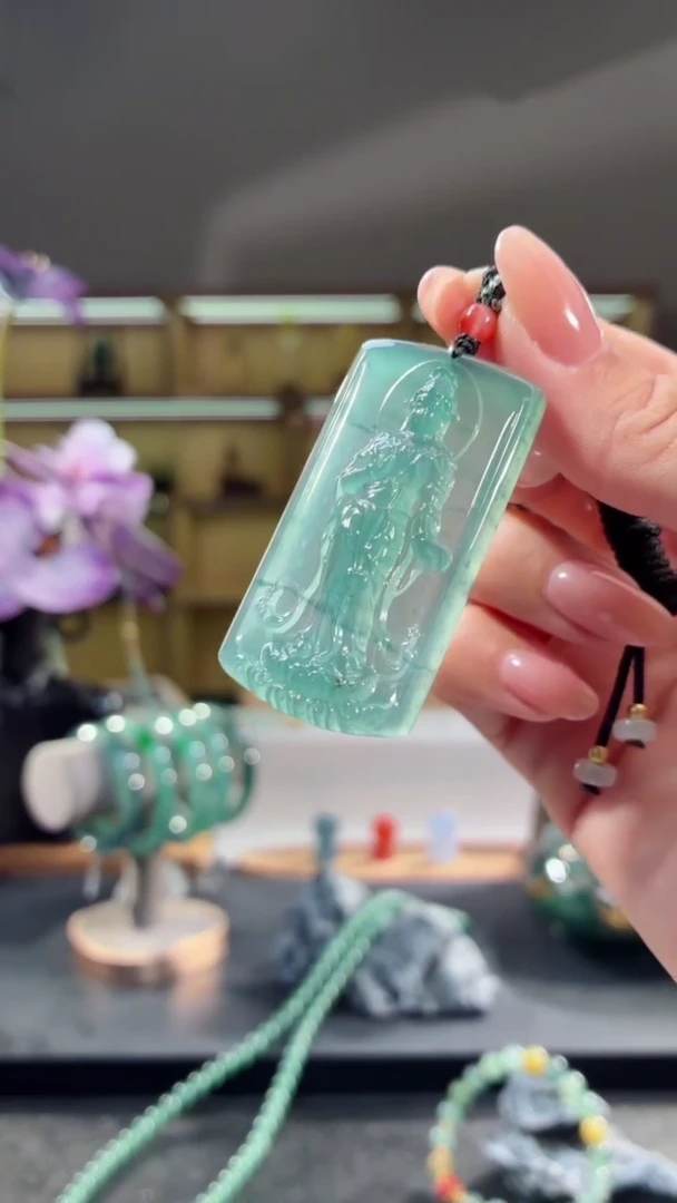 吊坠(不含链)未镶嵌翡翠观音