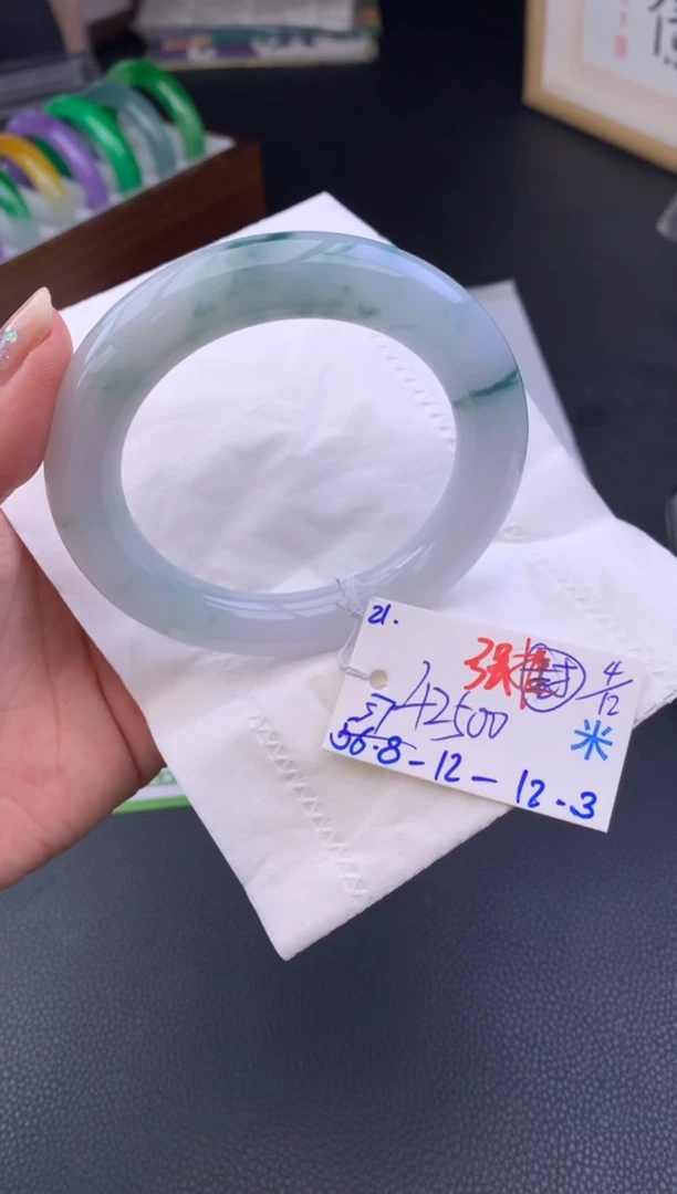 未镶嵌手镯翡翠假一赔三   手镯