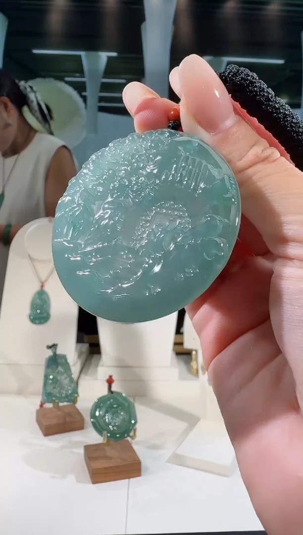 翡翠未镶嵌吊坠(不含链)山水牌
