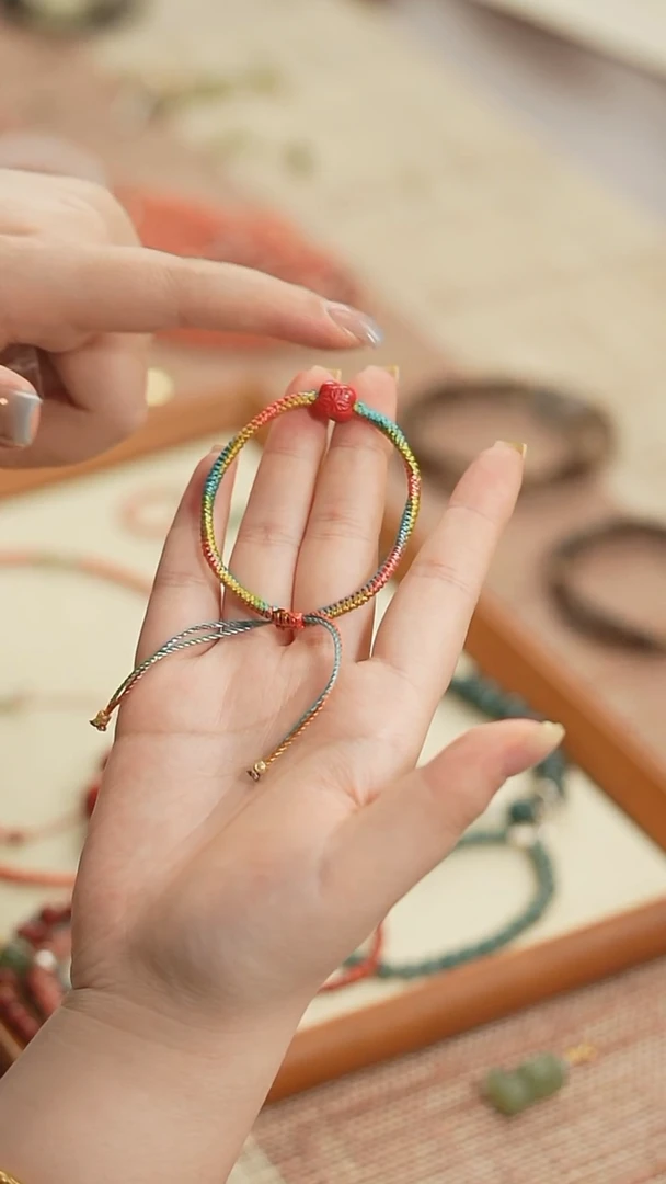 含辰砂工艺品清仓福利！朱砂柿子 五彩编绳手链