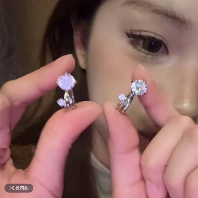 铜合金合成锆石耳饰 小灯泡闪锆耳骨夹无耳洞耳夹绝美耳饰女耳环