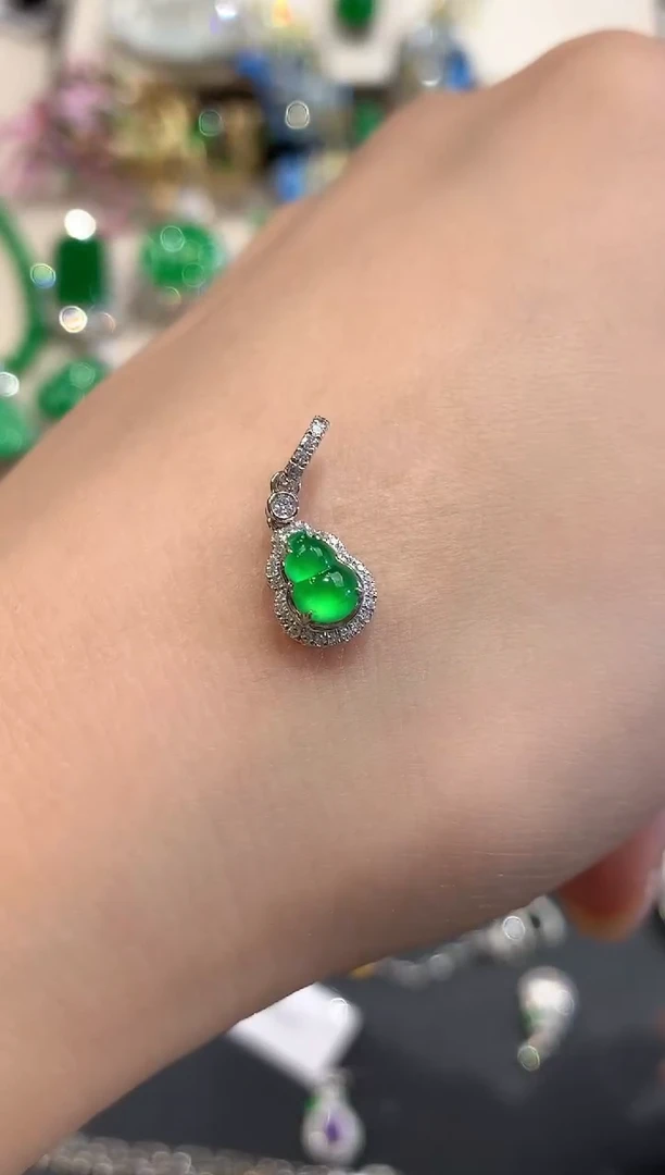 吊坠(不含链)18K金镶嵌翡翠q47