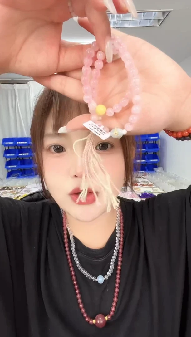 水晶手链未镶嵌天然珠宝多样性发其一