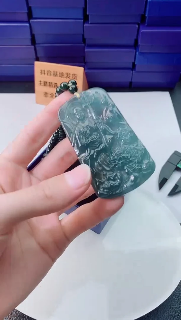 翡翠未镶嵌颈饰1111111111