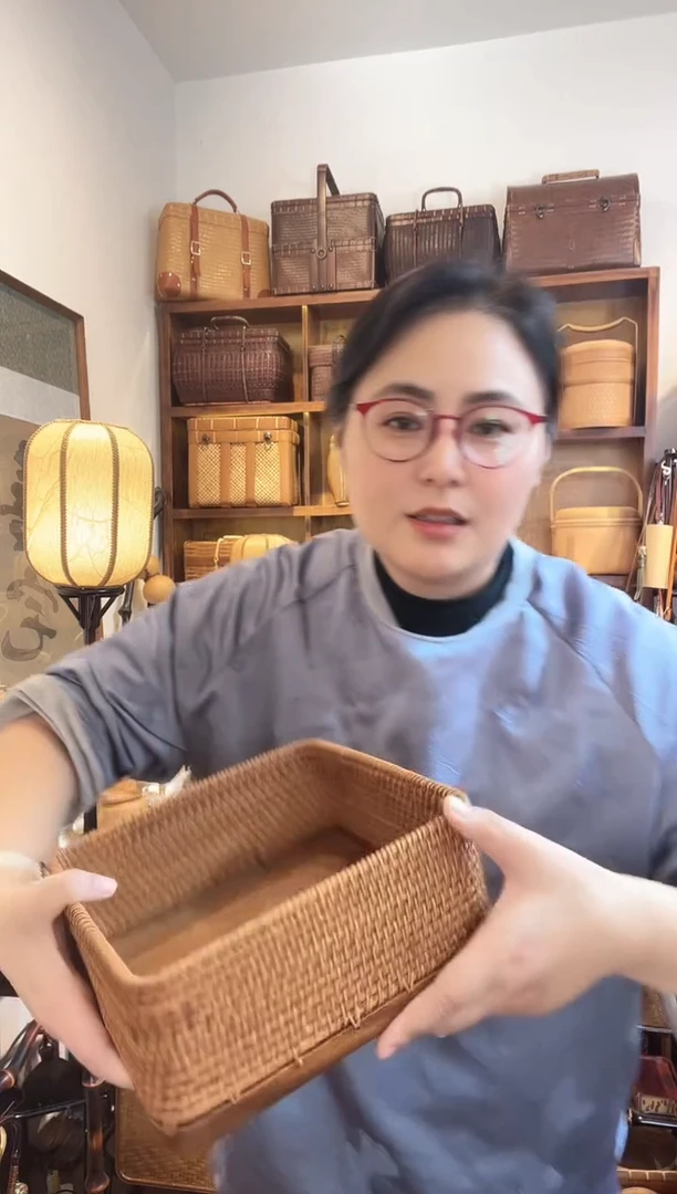 FQ58大漆藤编胡桃木方形饼盒大