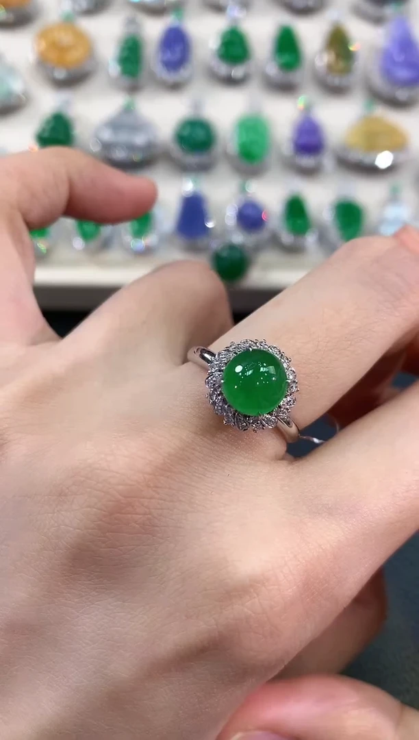 【闪购商品】翡翠戒指18K金镶嵌B82    