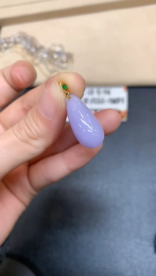 【闪购商品】翡翠颈饰18K金镶嵌【无鉴赏期