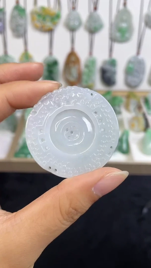 颈饰未镶嵌翡翠1