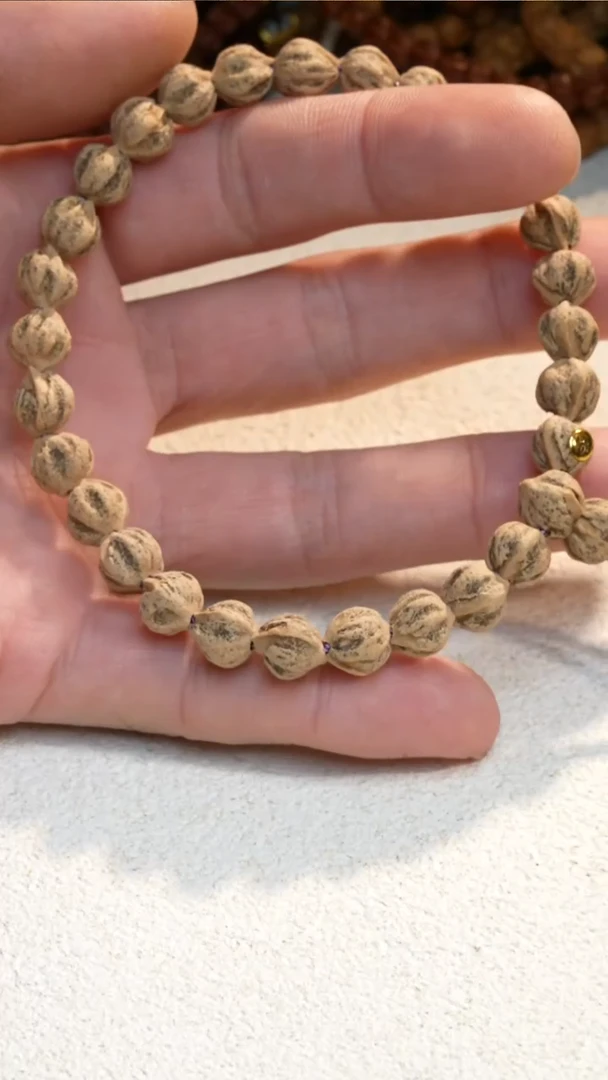 吊坠柏香籽/百香籽魔丸系列手串8.8mm