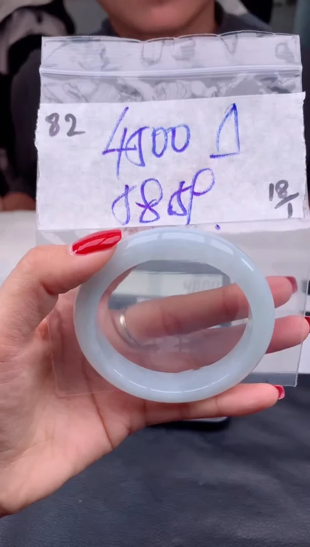 【闪购商品】定制翡翠未镶嵌82毛货需精细抛光手镯多样性拍一发一