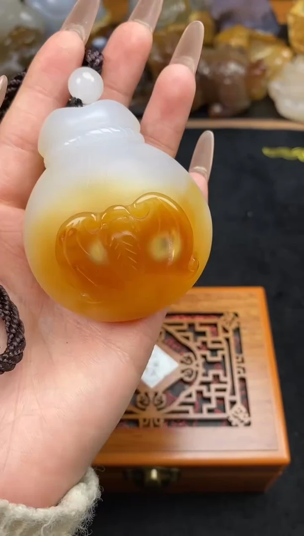 未镶嵌玛瑙/玉髓珠宝奇石狐*1