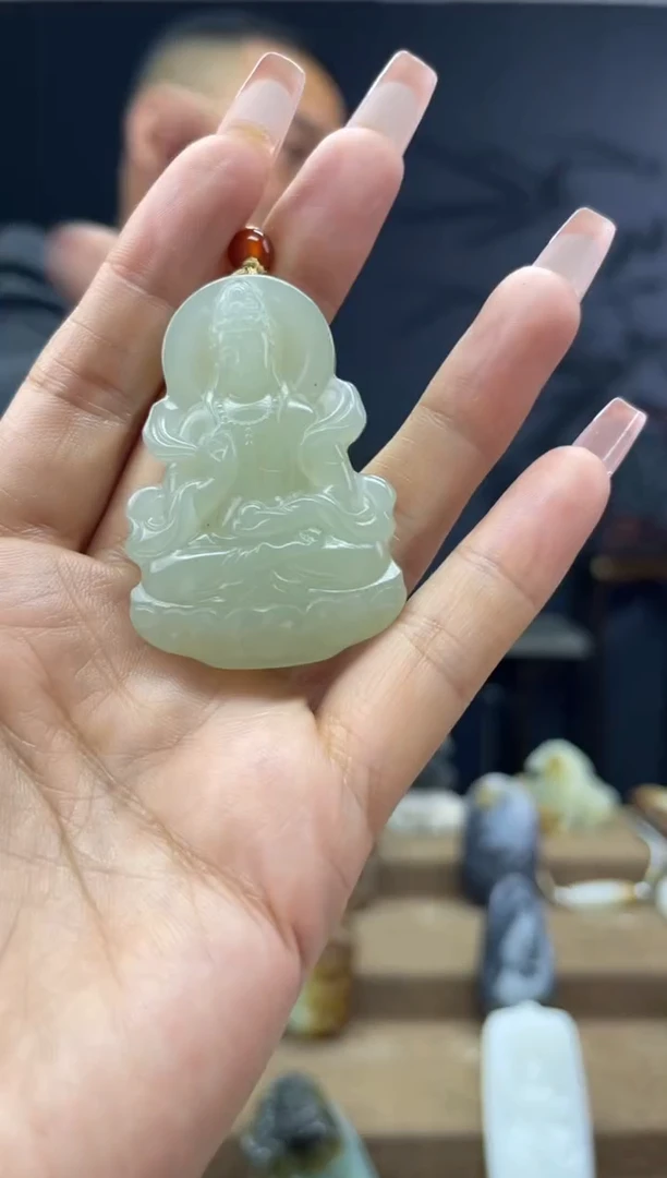 颈饰未镶嵌和田玉1