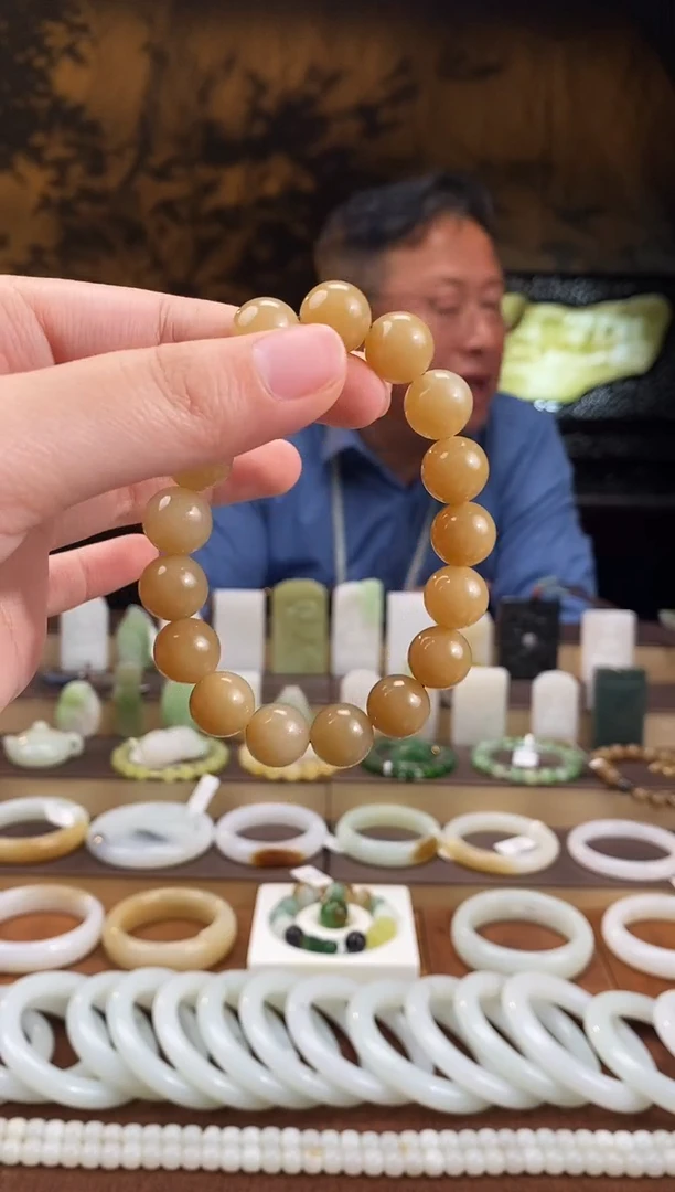 未镶嵌手串和田玉且末满糖 圆珠手串 12mm 微结构