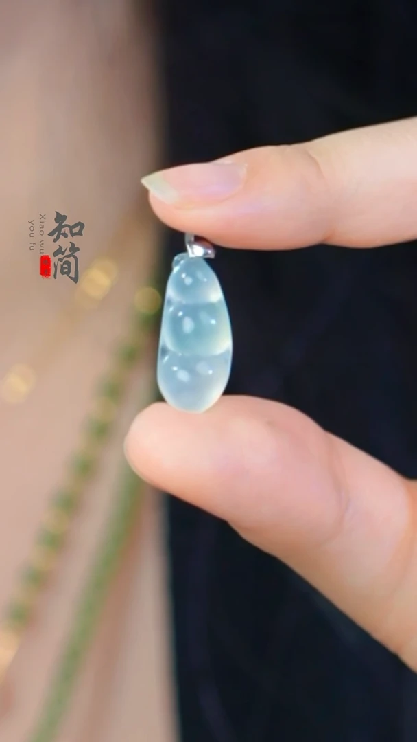 吊坠(不含链)18K金镶嵌翡翠福豆7