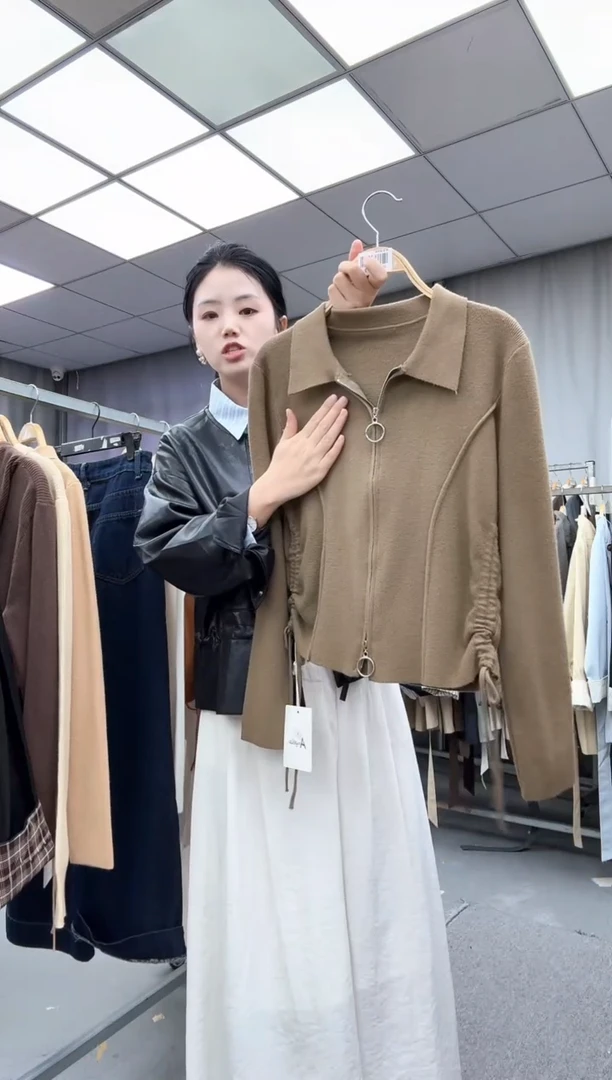码 大哥家漂亮衣服漂亮颜色