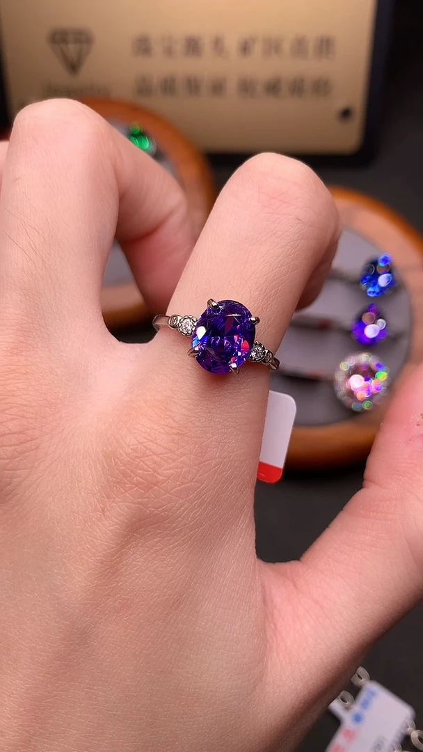戒指彩色蓝宝石银S925镶嵌..