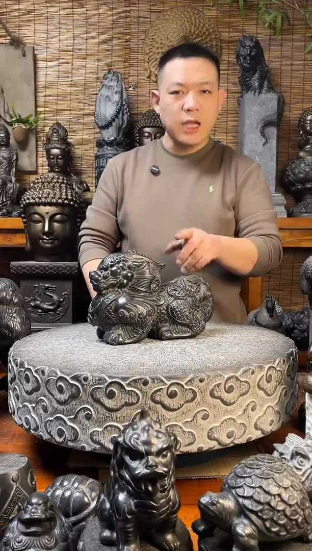 石材30卧麒麟天然青石雕刻