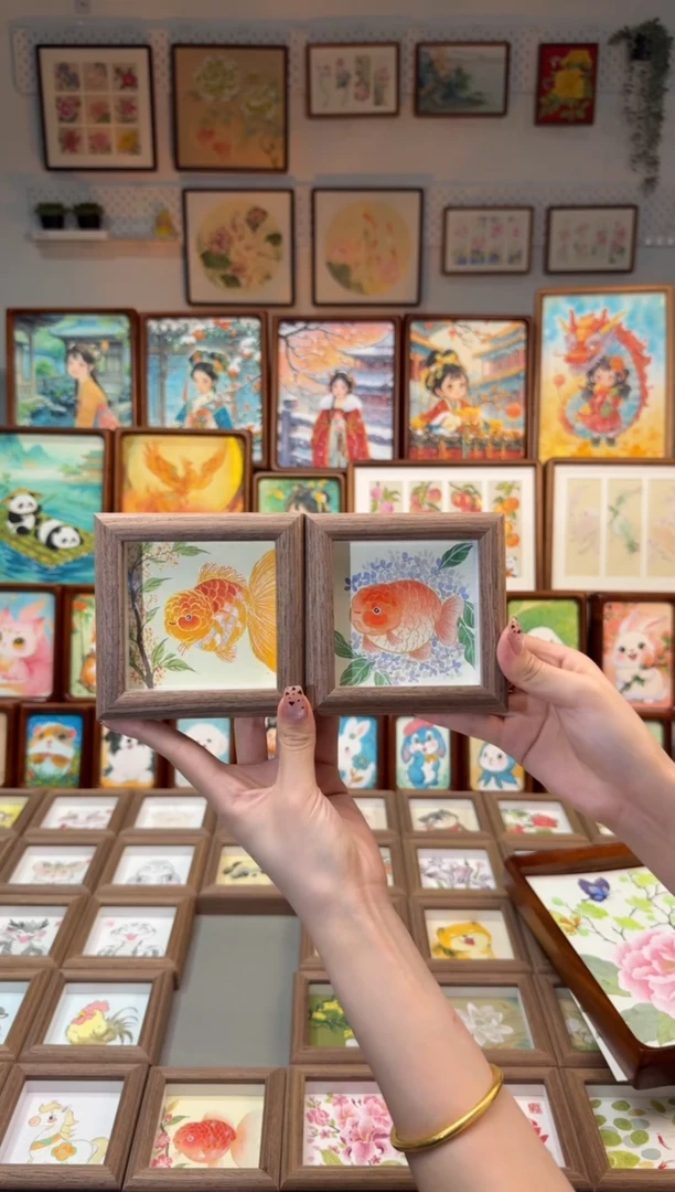 国画桂花金鱼 绣球金鱼 一组11