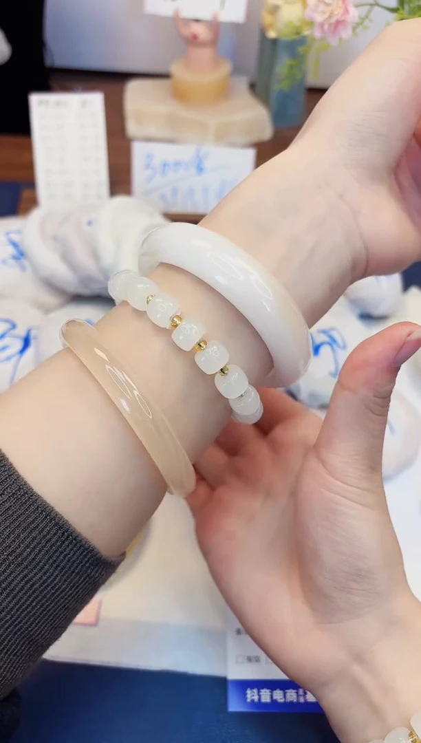 【闪购商品】石英质玉手镯未镶嵌358-财气镯-圈口58