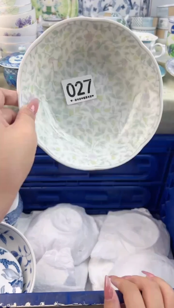 瓷片我****呀027..........