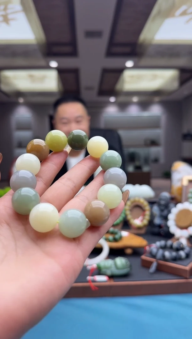 未镶嵌手串和田玉db