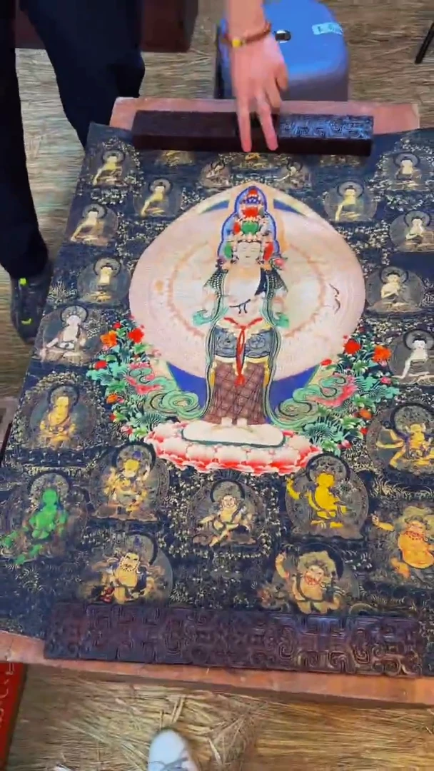 装裱画精品手绘唐卡链接--A009千手观音