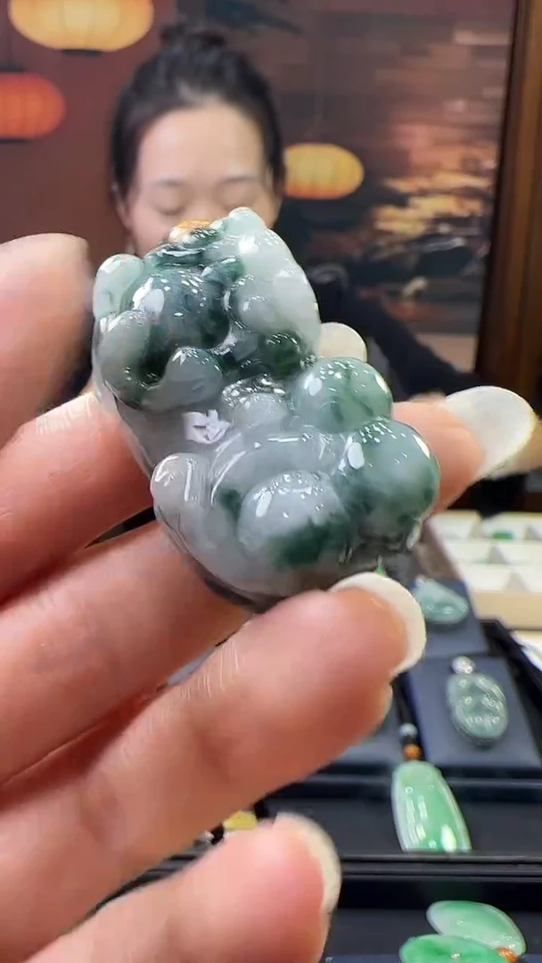 未镶嵌挂件翡翠貔貅