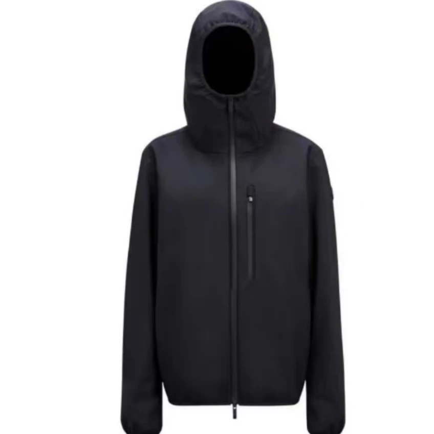 Moncler盟可睐连帽短款纯色徽章加厚 男款 黑色hj