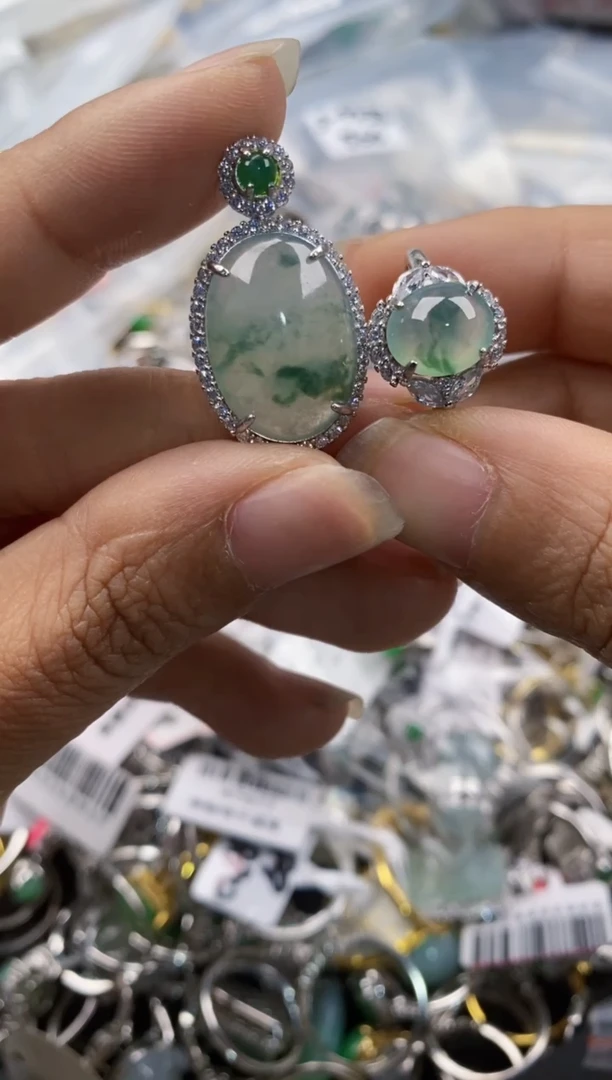 银S925镶嵌戒指翡翠444---1