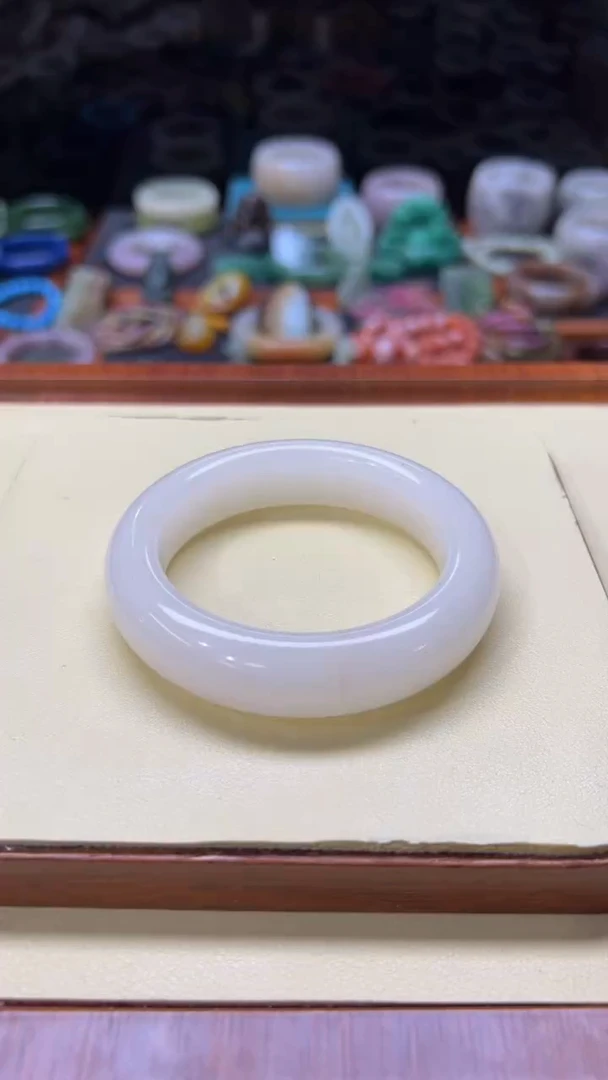未镶嵌手镯石英质玉琉*106
