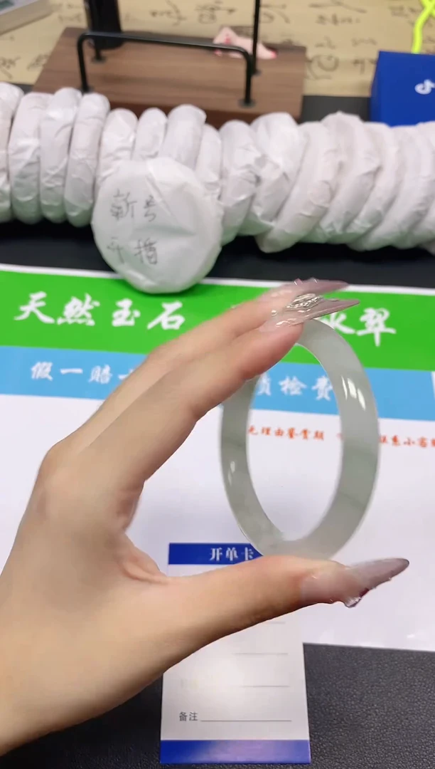 未镶嵌手镯石英质玉55-58