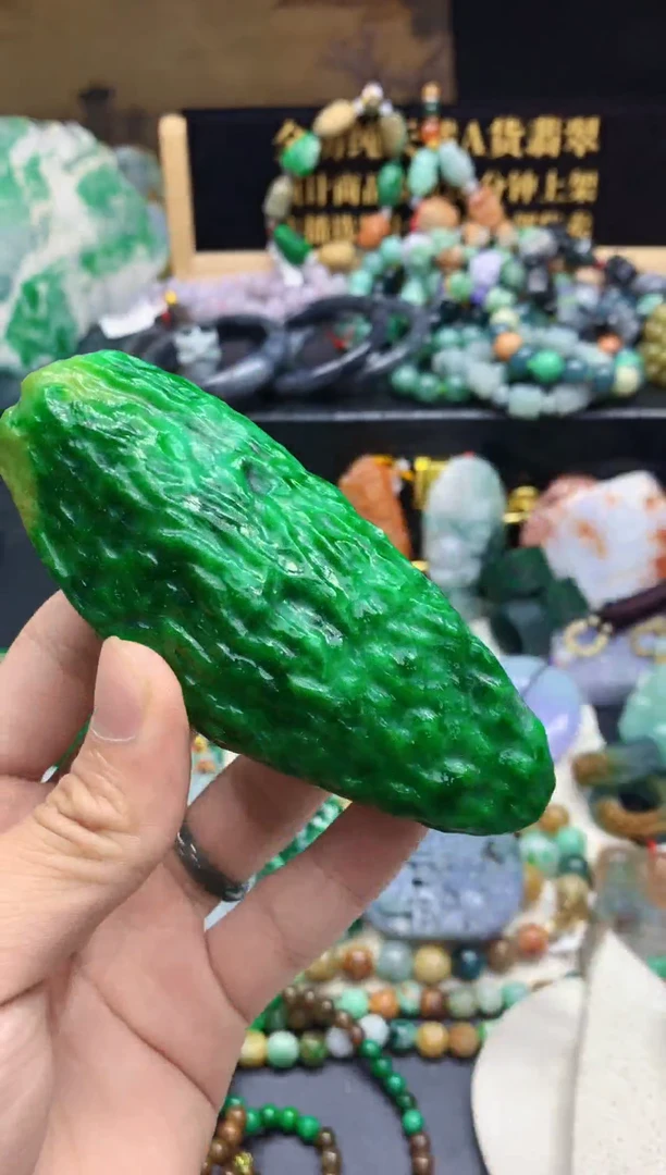 颈饰未镶嵌翡翠四*缅甸翡翠