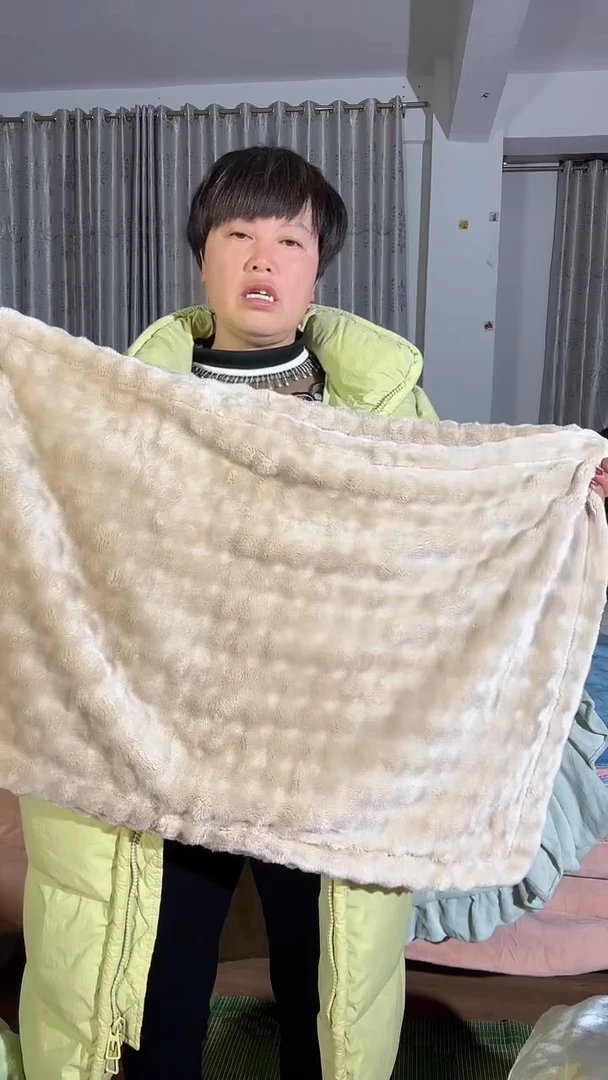 聚酯纤维48*75cm牛奶绒枕套奶咖