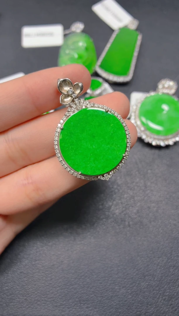 颈饰银S925镶嵌翡翠1